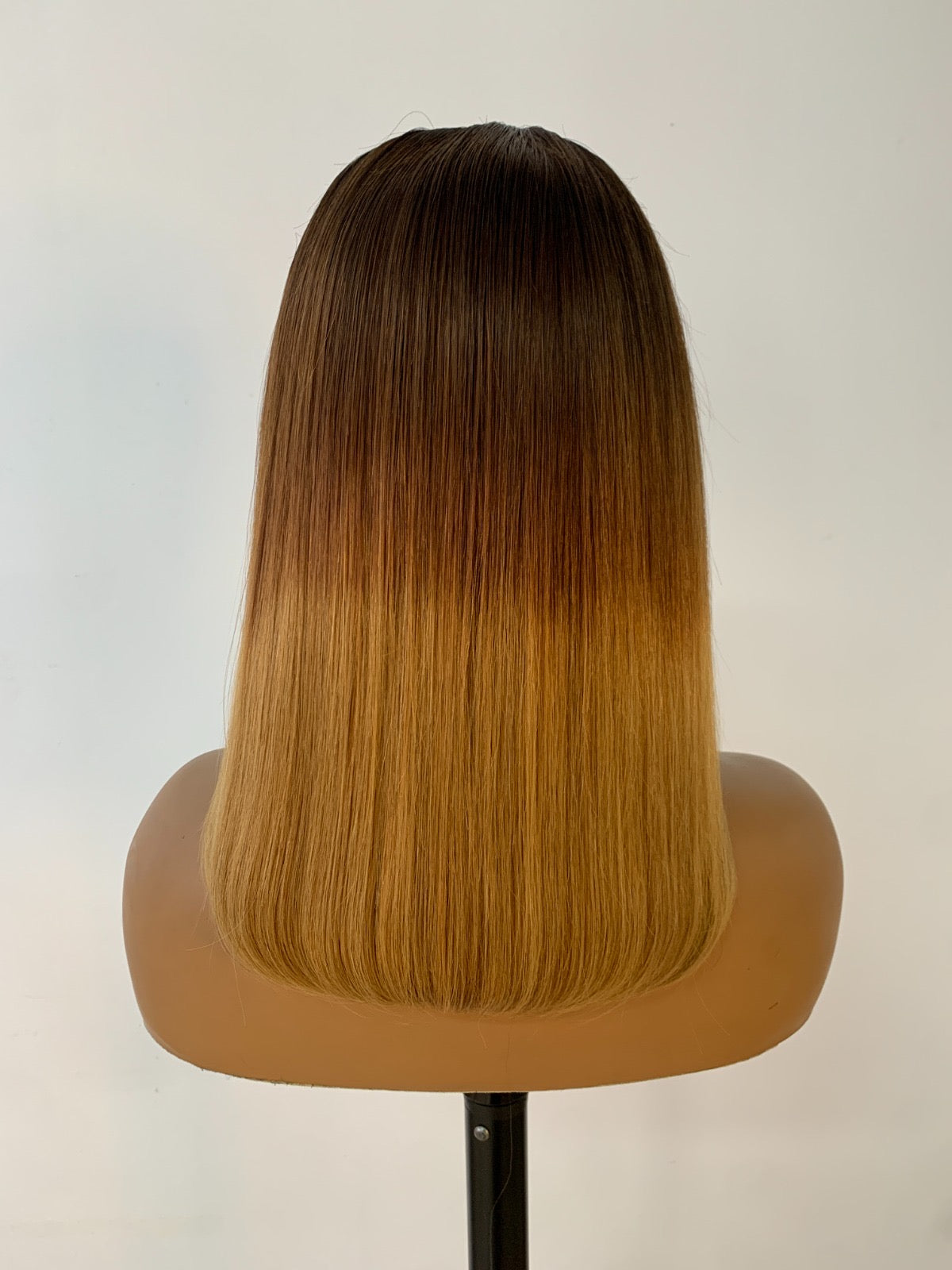 13*4 lace front 180% density 
Colored Straight bob