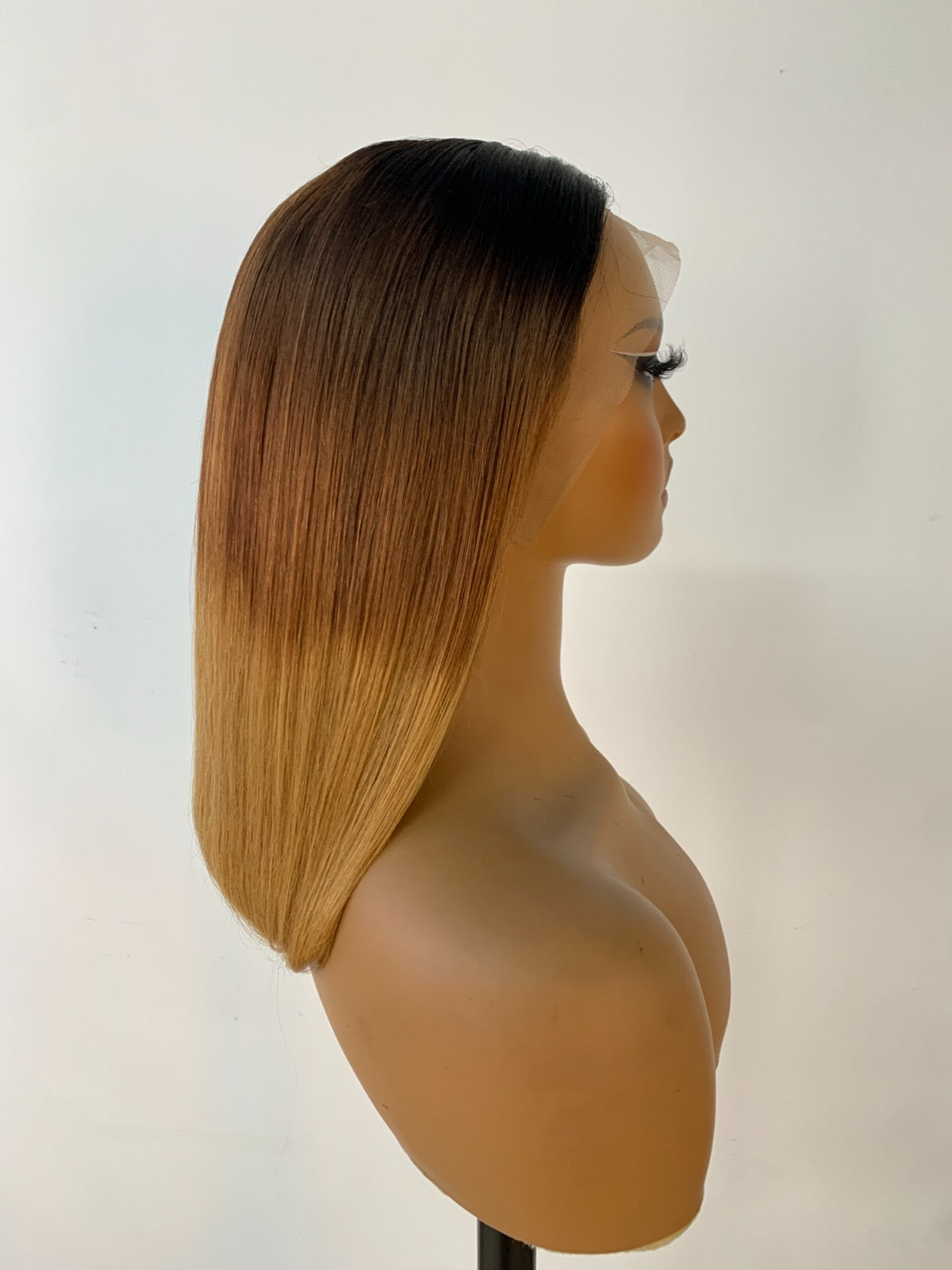 13*4 lace front 180% density 
Colored Straight bob